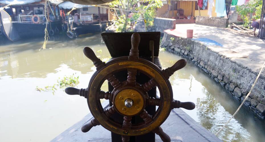 Gurudevan Houseboat, Alleppey 4